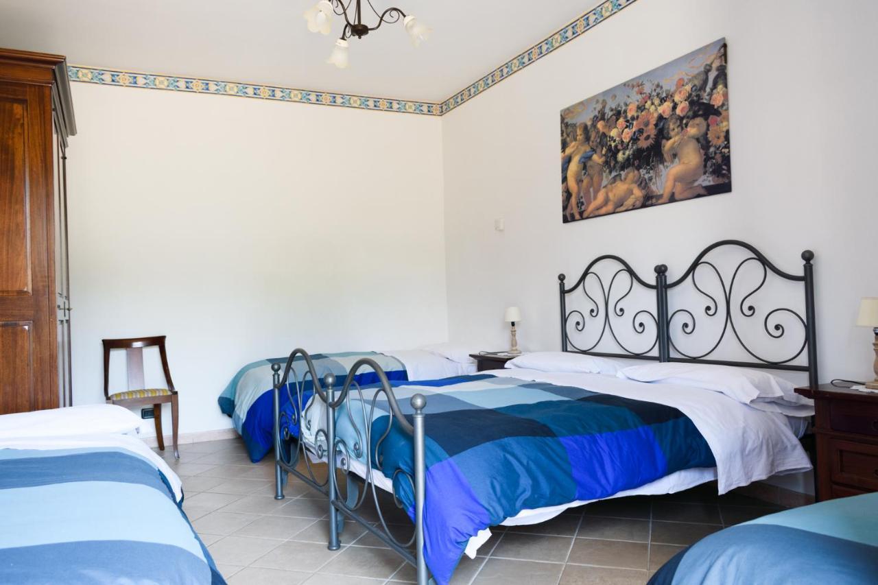 Agriturismo Sentiero Dei Sapori Guest House อาเจโรลา ภายนอก รูปภาพ
